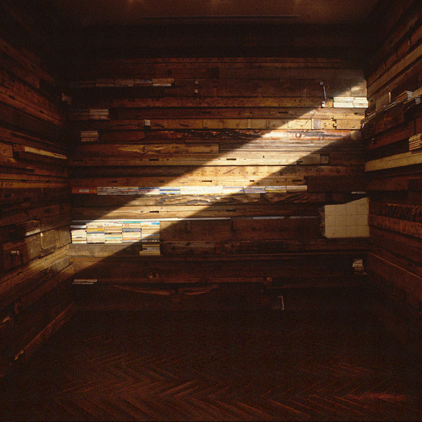 記憶の部屋 ｜ CHAMBER OF RECOLLECTIONS<br />
1996<br />
原美術館（東京）